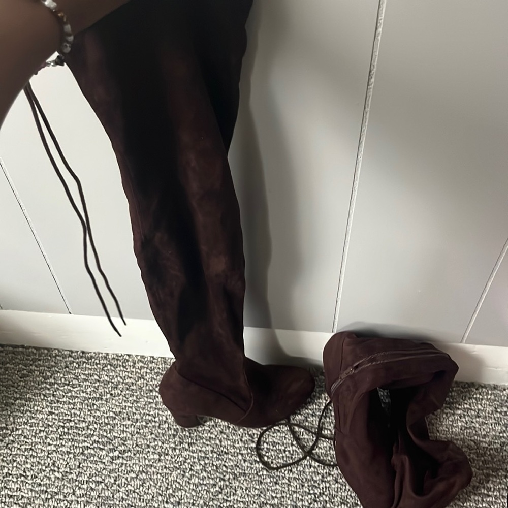 Great condition brown high need boots